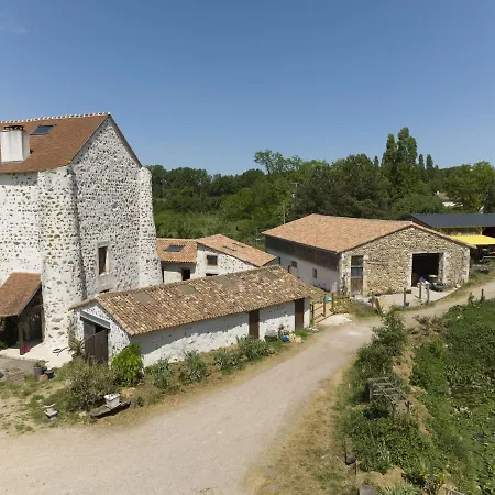 De Bien-etre De La Symphonie Du Vivant Holiday home Bonnes (Vienne)